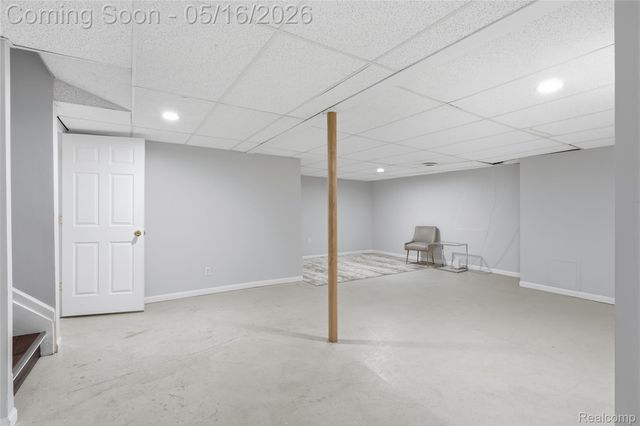 1945 Avalon Drive, Sterling Heights, MI 48310