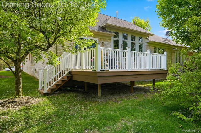 1945 Avalon Drive, Sterling Heights, MI 48310