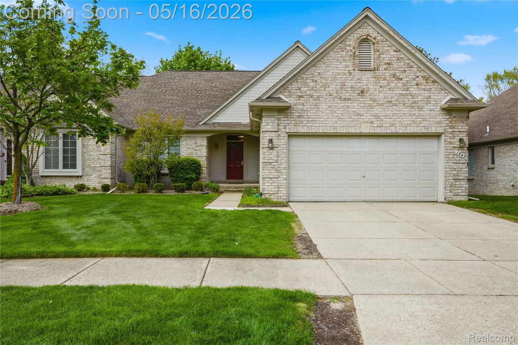 1945 Avalon Drive, Sterling Heights, MI 48310