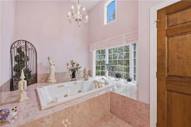 6688 Haasadahl Road, Upper Macungie Twp, PA 18106