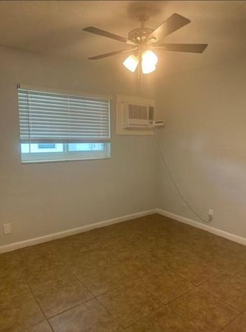 332 SW 2nd Place 3, Pompano Beach, FL 33060