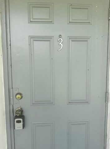 332 SW 2nd Place 3, Pompano Beach, FL 33060