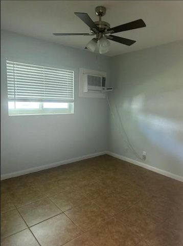 332 SW 2nd Place 3, Pompano Beach, FL 33060
