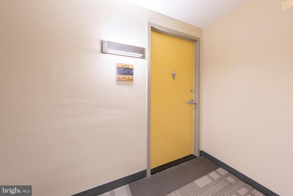 4600 DUKE ST #432, Alexandria, VA 22304