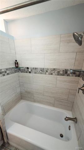 1871 Ridgeway Drive, Arnold, MO 63010