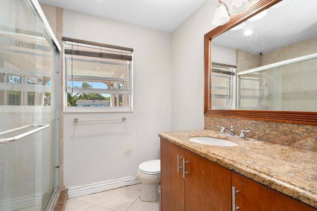 250 NW 11 Street, Boca Raton, FL 33432