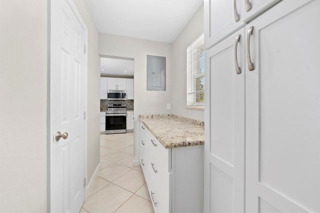 250 NW 11 Street, Boca Raton, FL 33432