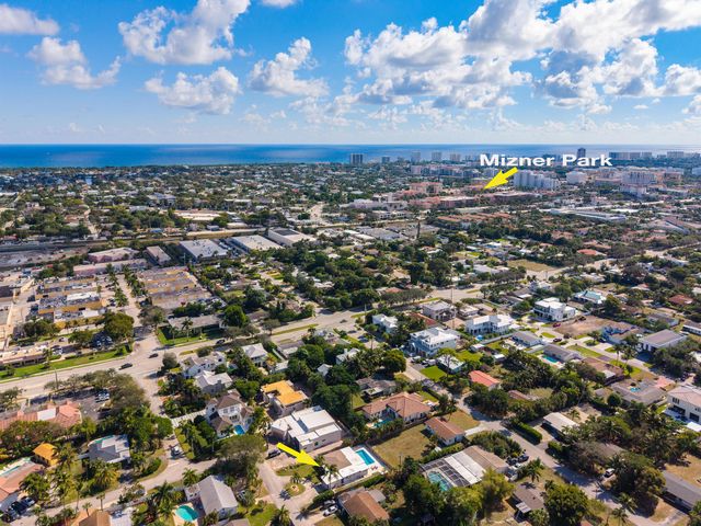 250 NW 11 Street, Boca Raton, FL 33432