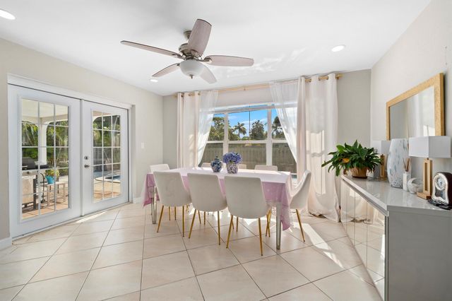 250 NW 11 Street, Boca Raton, FL 33432