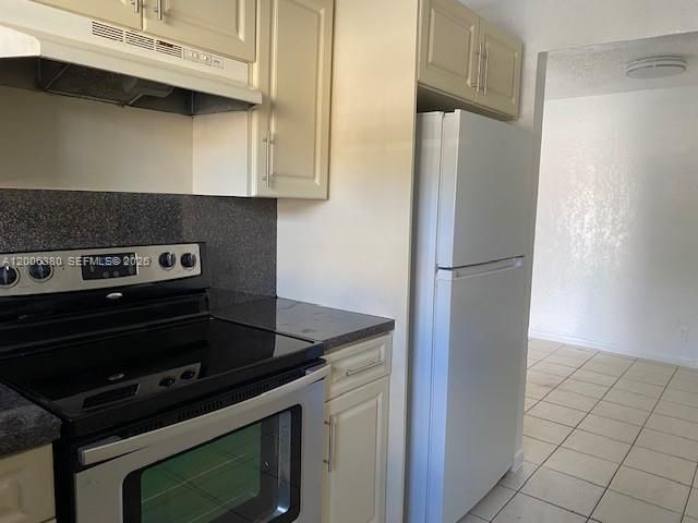 3929 NW 207th St Rd, Miami Gardens, FL 33055