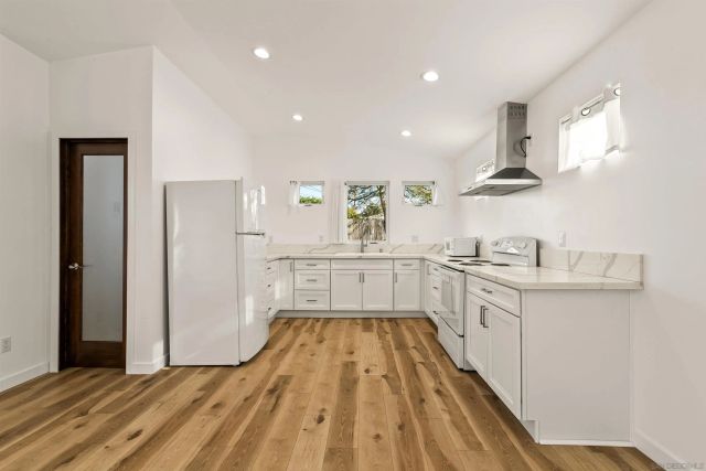 3628 Poe Street, San Diego, CA 92106