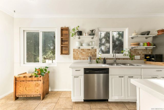 3628 Poe Street, San Diego, CA 92106