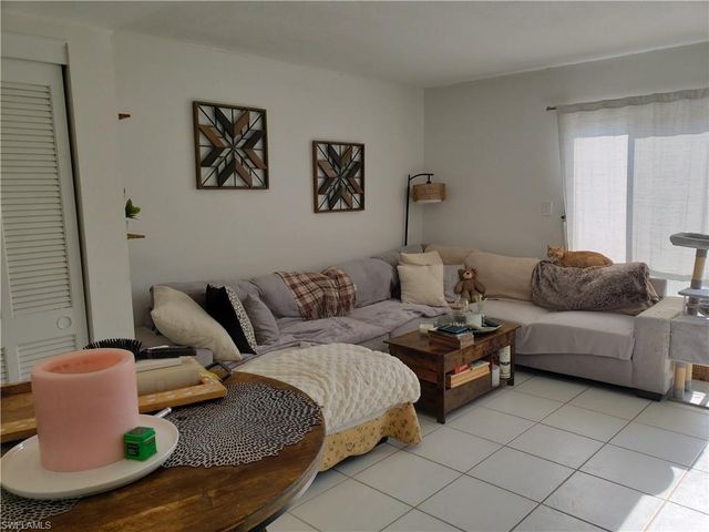 864 Courtington LN 1, Fort Myers, FL 33919