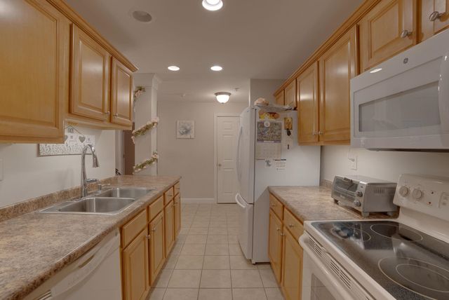 59 Cluff Rd Unit 27, Salem, NH 03079