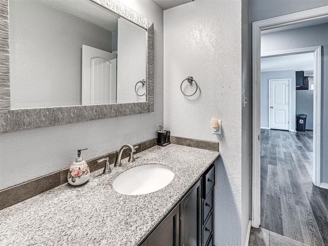 2103 N Tucker Avenue, Shawnee, OK 74804