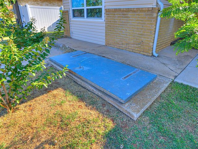 2103 N Tucker Avenue, Shawnee, OK 74804