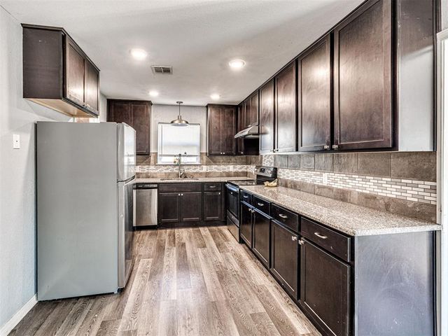 2103 N Tucker Avenue, Shawnee, OK 74804
