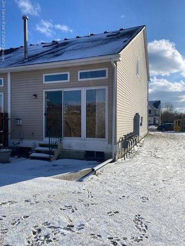 35017 Windsor Drive, New Baltimore, MI 48047