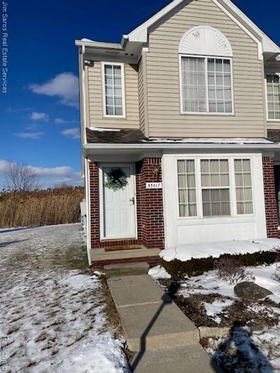 35017 Windsor Drive, New Baltimore, MI 48047
