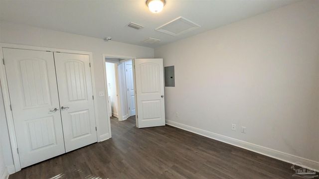 313 N Navy Blvd 2D, Pensacola, FL 32507