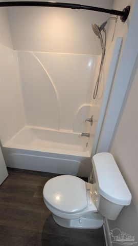 313 N Navy Blvd 2D, Pensacola, FL 32507