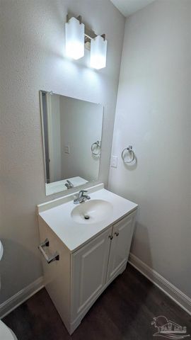 313 N Navy Blvd 2D, Pensacola, FL 32507