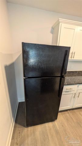 313 N Navy Blvd 2D, Pensacola, FL 32507