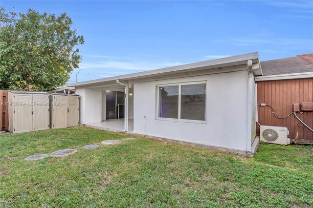 7197 SW 152nd Pl, Miami, FL 33193