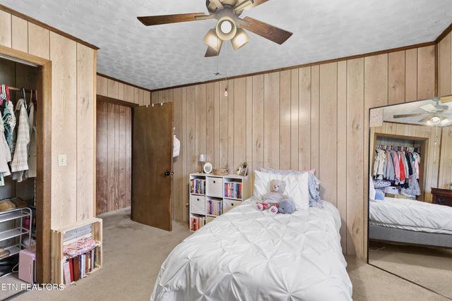 211 Shady Lane Ave, Rogersville, TN 37857