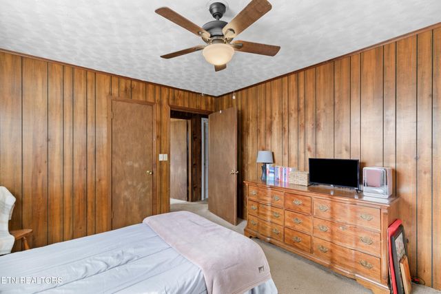 211 Shady Lane Ave, Rogersville, TN 37857