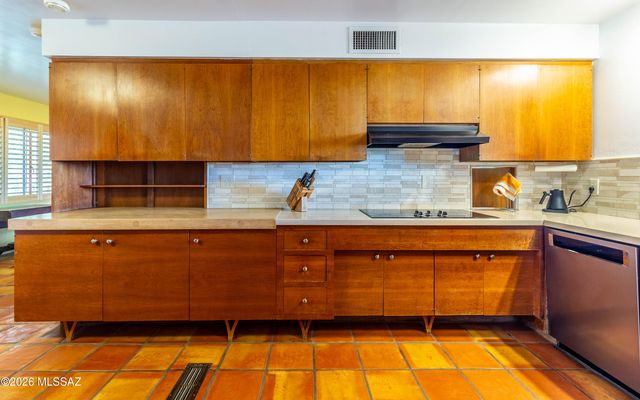3959 N Camino Sinuoso, Tucson, AZ 85718