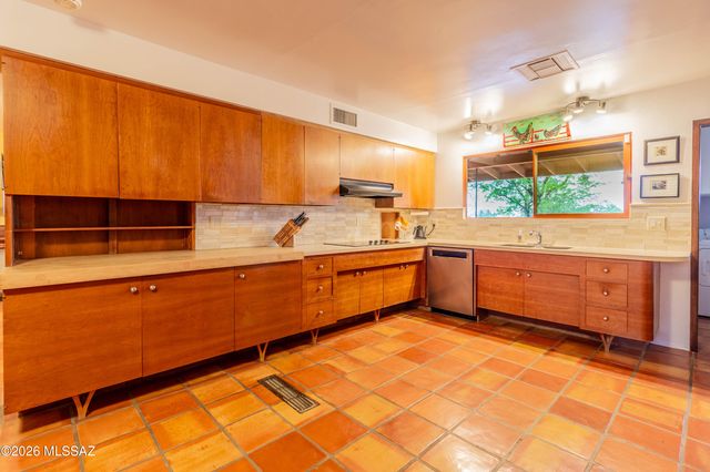3959 N Camino Sinuoso, Tucson, AZ 85718