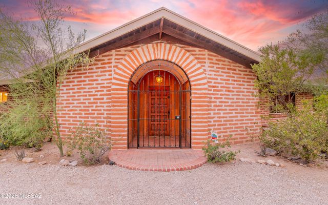 3959 N Camino Sinuoso, Tucson, AZ 85718