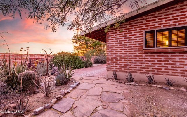 3959 N Camino Sinuoso, Tucson, AZ 85718