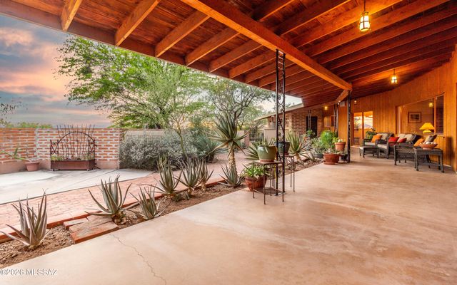 3959 N Camino Sinuoso, Tucson, AZ 85718