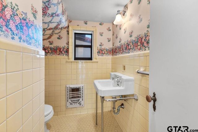 255 County Road 2660, Mineola, TX 75773