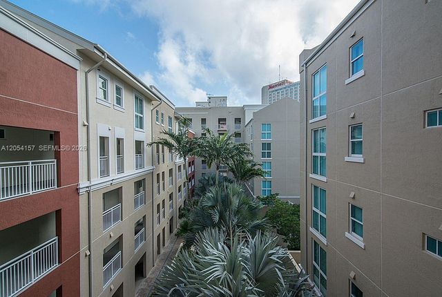 7280 SW 89th Street D502, Miami, FL 33156