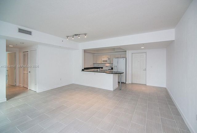 7280 SW 89th Street D502, Miami, FL 33156