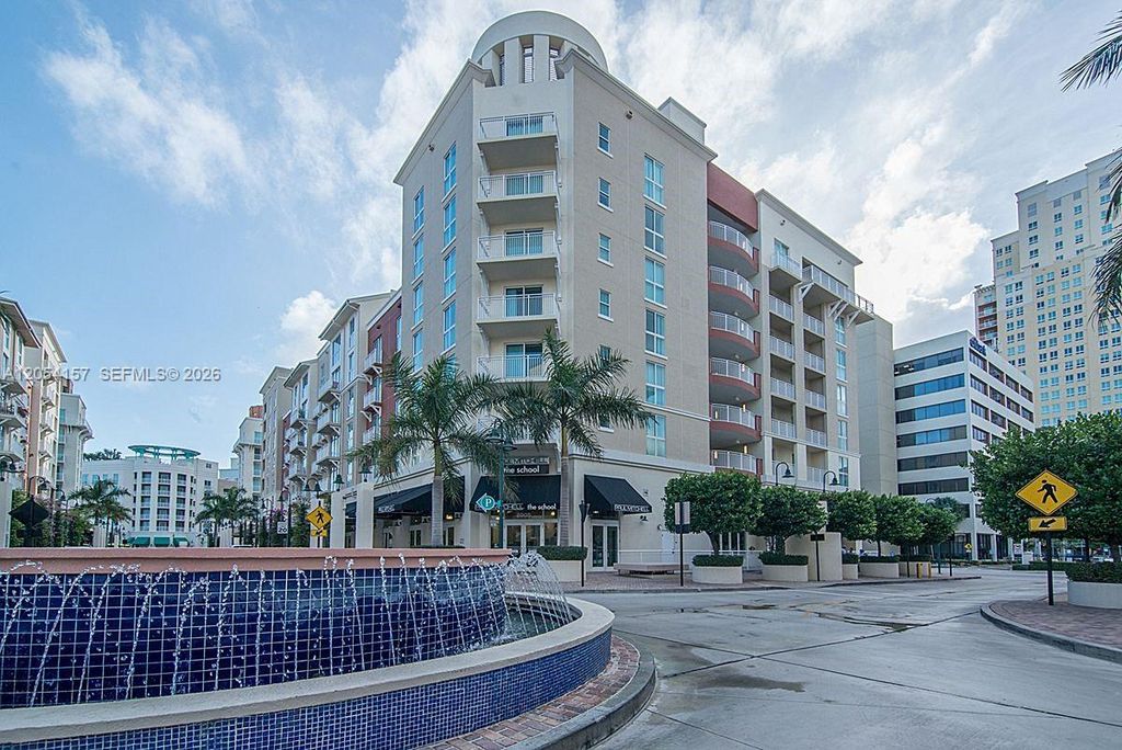 7280 SW 89th Street D502, Miami, FL 33156