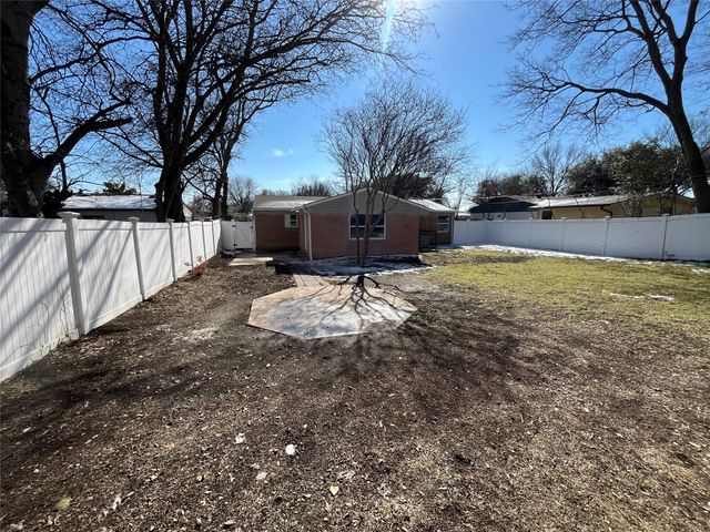 3009 Clover Drive, Mesquite, TX 75150