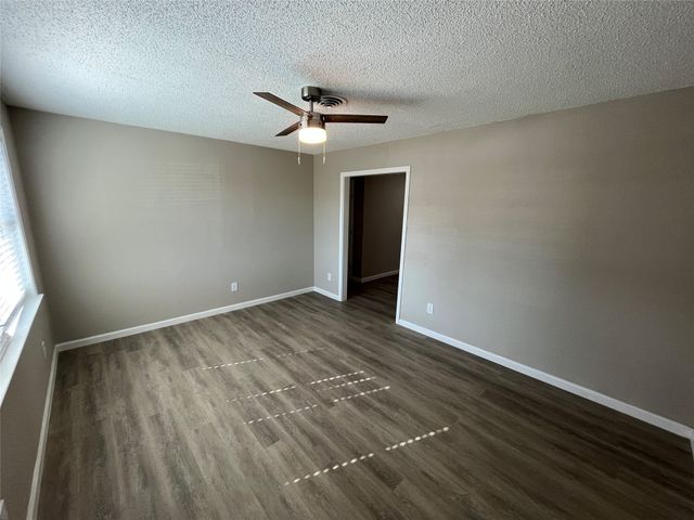 3009 Clover Drive, Mesquite, TX 75150