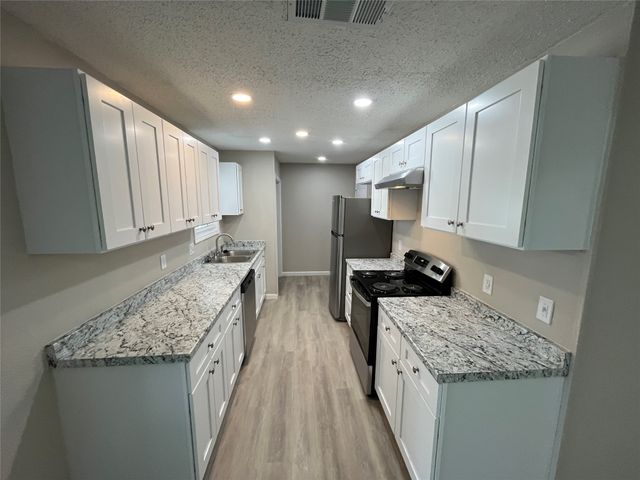 3009 Clover Drive, Mesquite, TX 75150