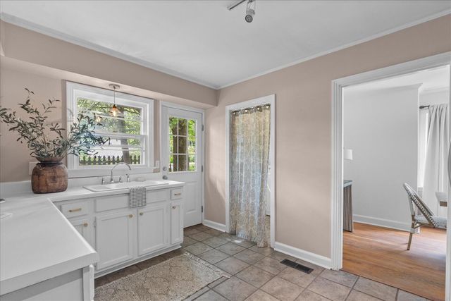 212 Wendy Trail, Lookout Mountain, GA 30750