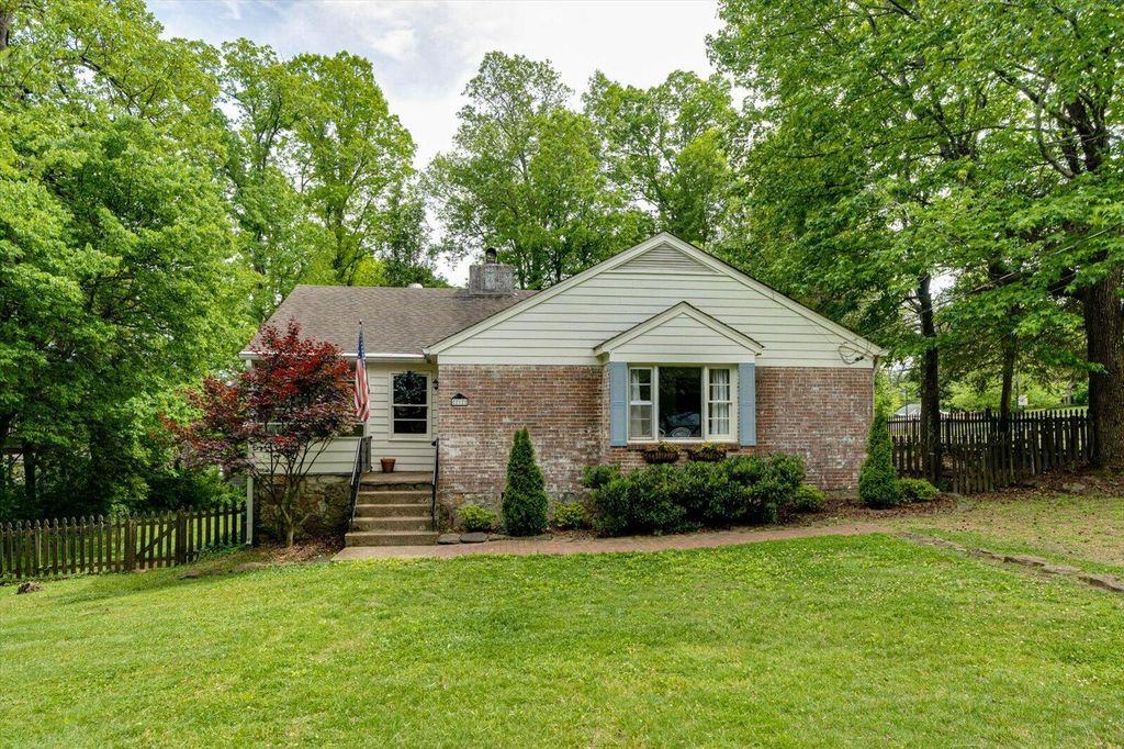 212 Wendy Trail, Lookout Mountain, GA 30750