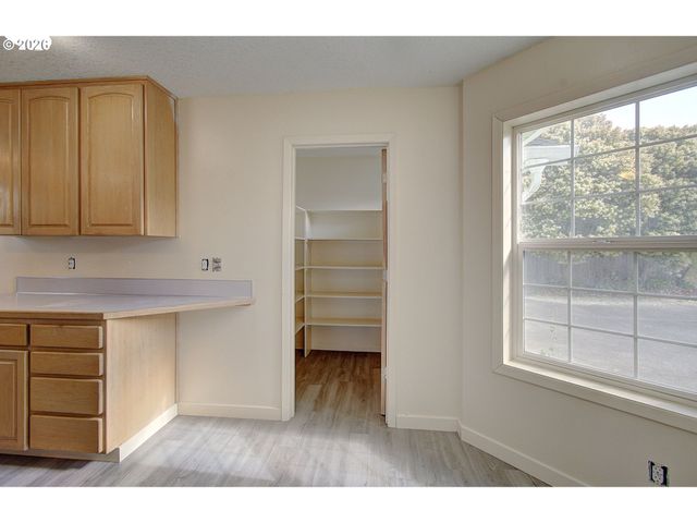 3917 Ne 39TH St, Vancouver, WA 98661