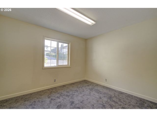 3917 Ne 39TH St, Vancouver, WA 98661