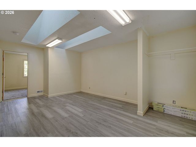 3917 Ne 39TH St, Vancouver, WA 98661