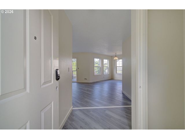 3917 Ne 39TH St, Vancouver, WA 98661