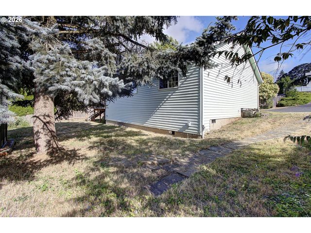 3917 Ne 39TH St, Vancouver, WA 98661