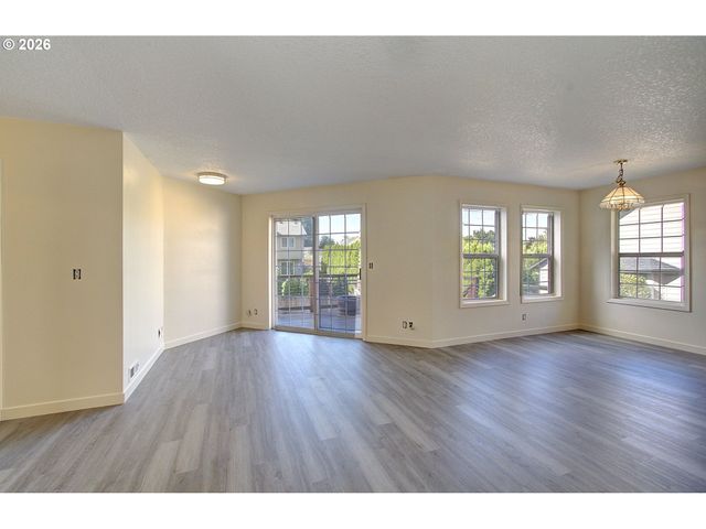 3917 Ne 39TH St, Vancouver, WA 98661